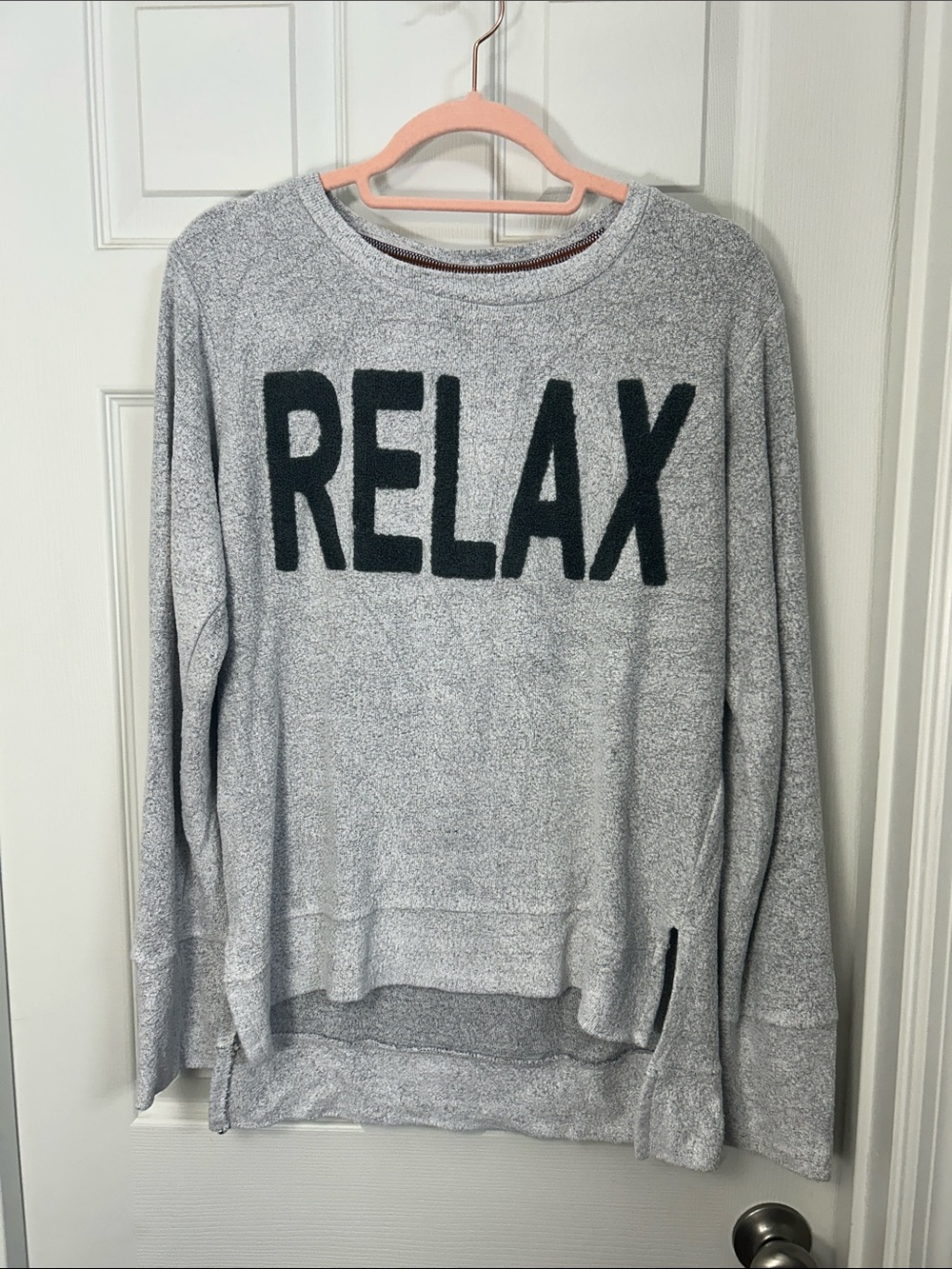 Relax Graphic Cozy Pullover Sweatshirt - Gray Junior size Large